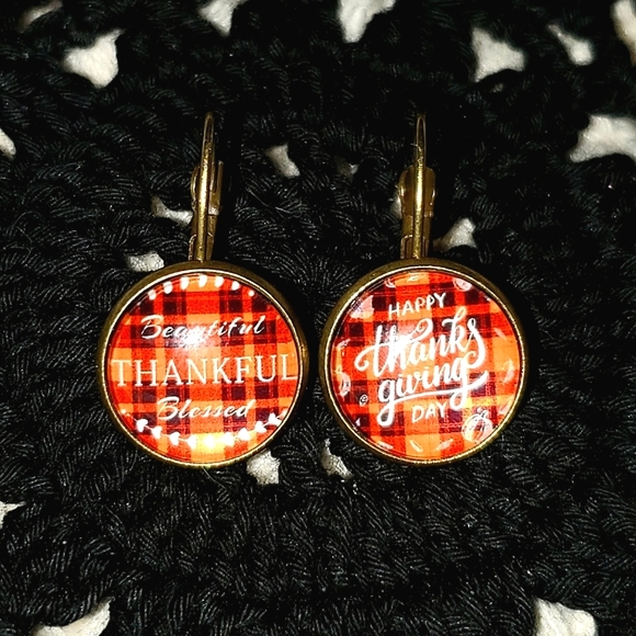 Pair #3 Fall leaves ๐ ๐ mix 14mm cabachon earrings. - Picture 1 of 3